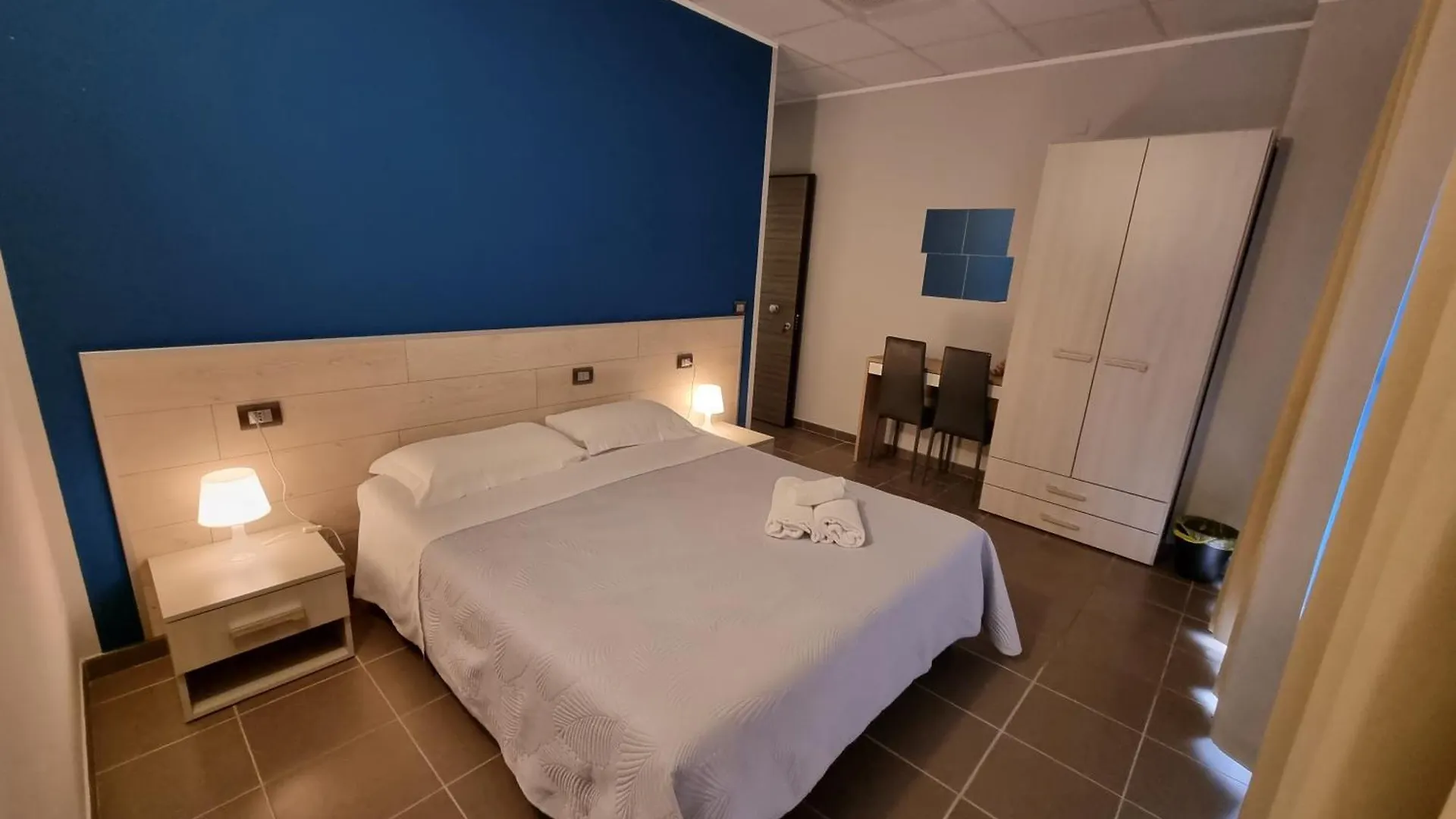 Affittacamere Hotel La Bussola Badia Polesine Italia